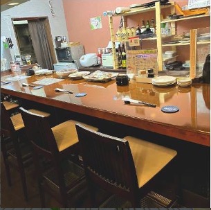 居酒屋 grouper の店内カウンター写真